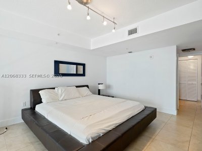 Comprar apartamento en Brickell on the River South 2310