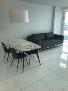 Comprar apartamento no Bentley Bay North 713