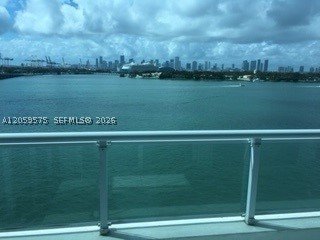 Comprar apartamento no Bentley Bay North 713