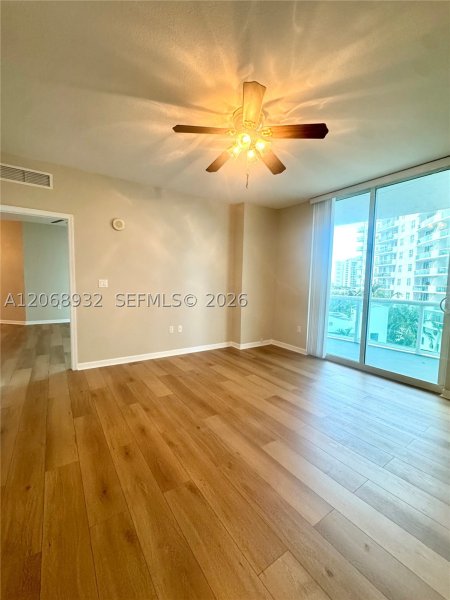 Apartment for rent at 360 Condominium West 608