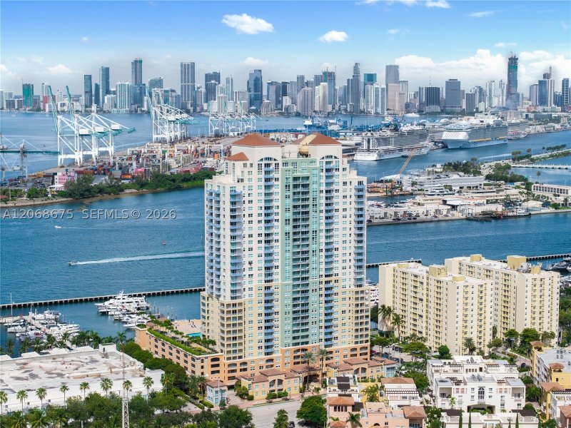 Condo for sale at Yacht Club at Portofino 1102