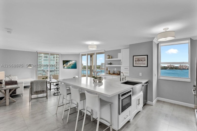 Condo for sale at Yacht Club at Portofino 1102