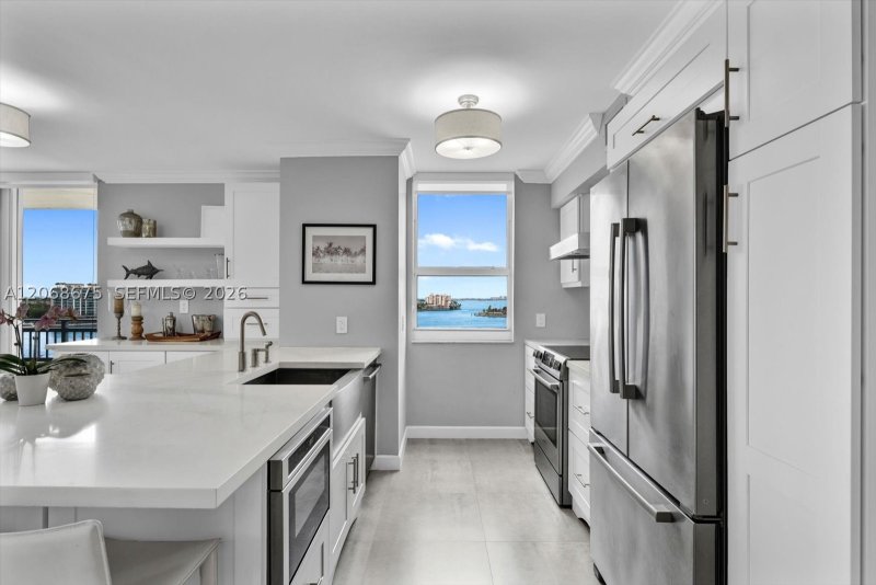 Condo for sale at Yacht Club at Portofino 1102