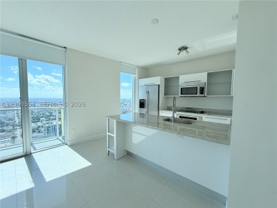 Comprar apartamento en Latitude On The River 4100