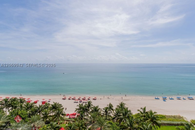 Condo for sale at Mansions at Acqualina 802