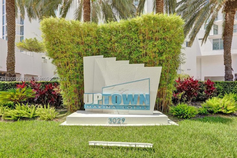 Apartment for rent at Uptown Marina Lofts 1010