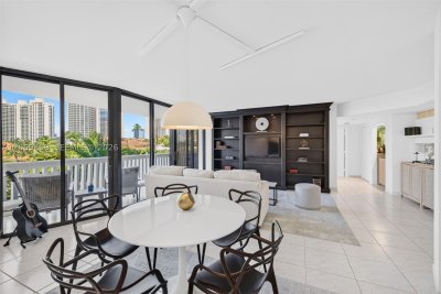 Comprar apartamento en 1000 Williams Island 405