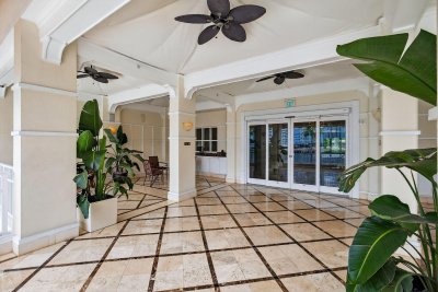 Alquiler de apartamento en Courvoisier Courts 1604