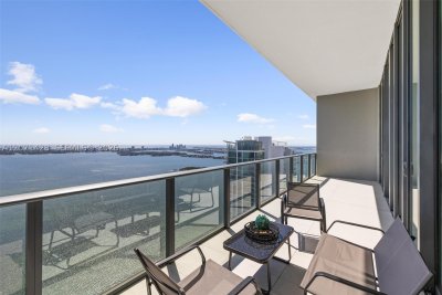 Gran Paraiso Apt #PH5303