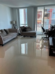 Comprar apartamento no Vizcayne Everglades On The Bay 3106