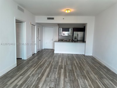 Comprar apartamento no The Plaza Tower II 3403