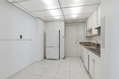 Aluguel de apartamento no Crystal House 11F