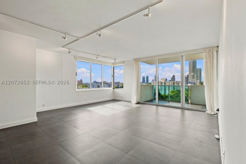 Comprar apartamento en Mirador North Tower 815