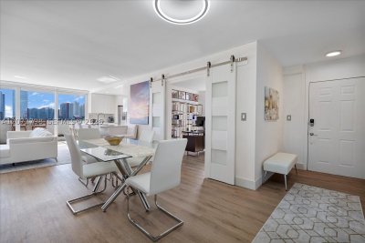 Aluguel de apartamento no Coral Isle East 701