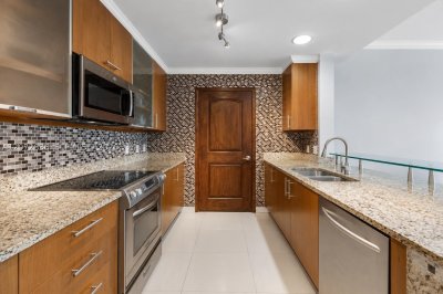 Comprar apartamento en Ocean Marine Yacht Club 2209