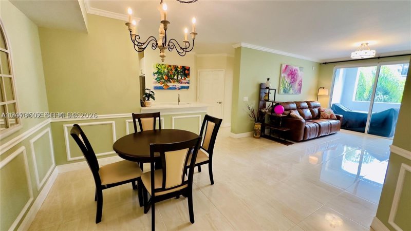 Alquiler de apartamento en Porto Bellagio 3311