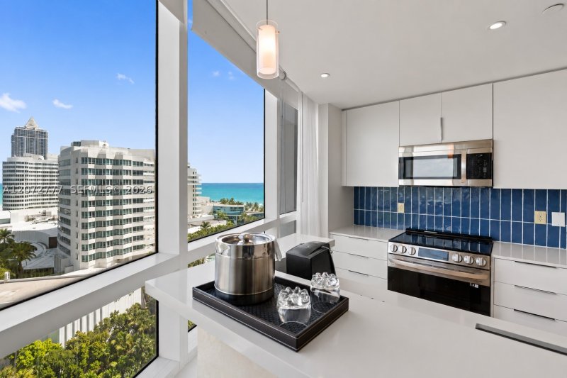 Condo for sale at Fontainebleau II 1115