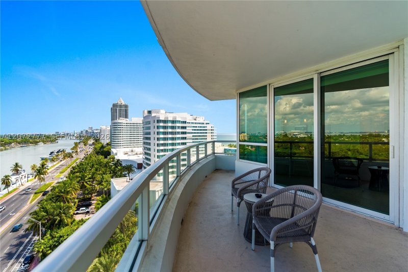 Condo for sale at Fontainebleau II 1115
