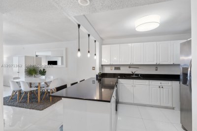 Comprar apartamento en Roney Palace 931