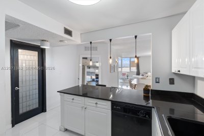 Comprar apartamento en Roney Palace 931