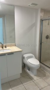 Comprar apartamento no One Fifty One at Biscayne 702