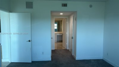 Comprar apartamento no One Fifty One at Biscayne 702