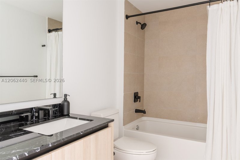 Condo for sale at District 225 1801