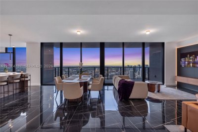 Aluguel de apartamento no E11EVEN Hotel & Residences 6101