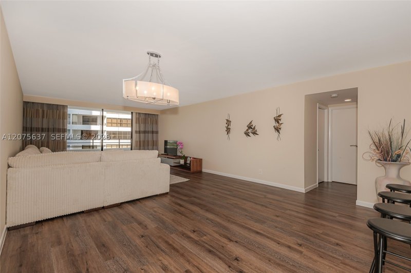 Condo for sale at Olympus Towers 521