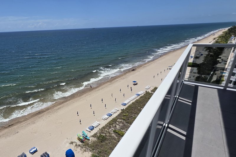Condo for sale at Royal Ambassador 1206
