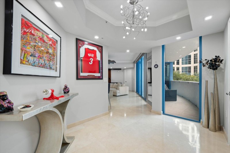 Condo for sale at Las Olas River House Unit 405