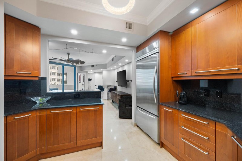 Condo for sale at Las Olas River House Unit 405