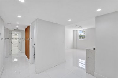 Gables Waterway Towers Apt #104