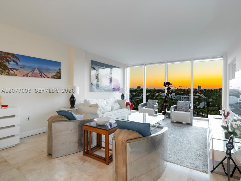 Condo for sale at Harbour House 527