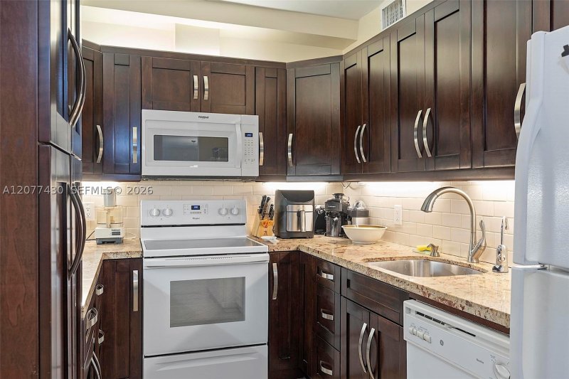 Condo for sale at The Hemispheres 20A