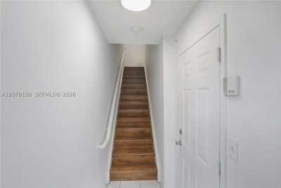 Comprar apartamento no Aventi at Aventura 1305