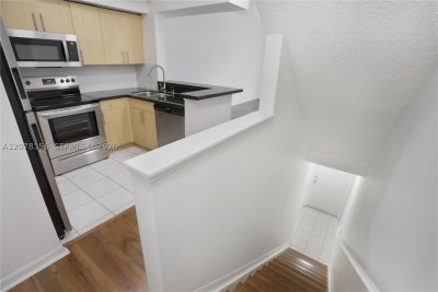 Comprar apartamento no Aventi at Aventura 1305
