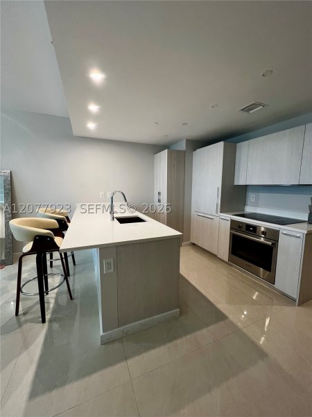 Condo for sale at Paraiso Bayviews 1910