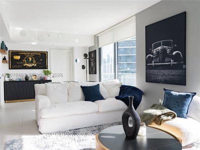 Paraiso Bayviews Apt #1209