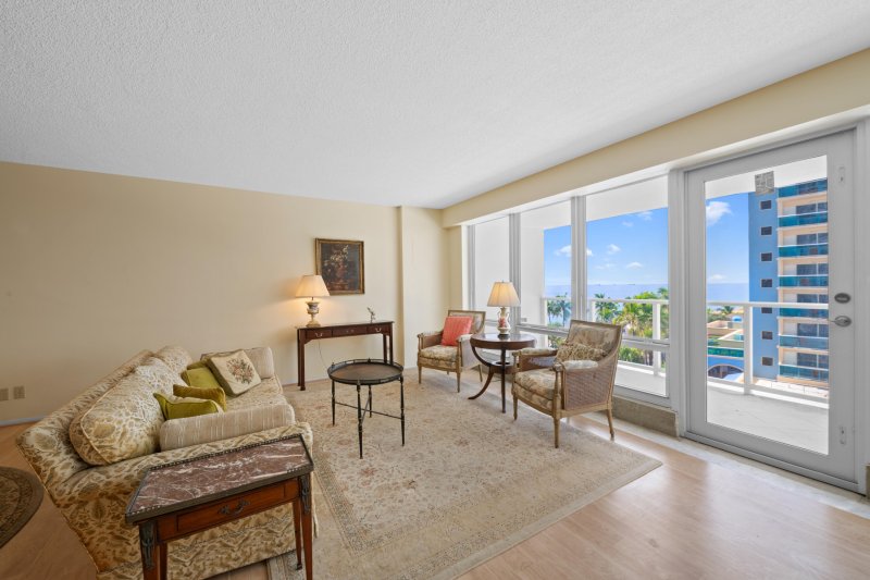 Condo for sale at The Galleon 408
