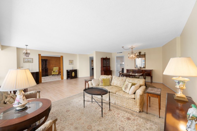 Condo for sale at The Galleon 408
