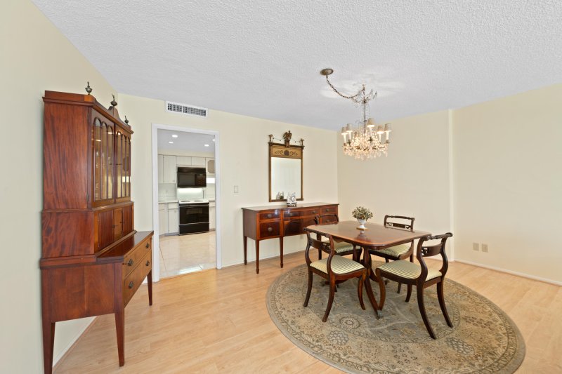 Condo for sale at The Galleon 408