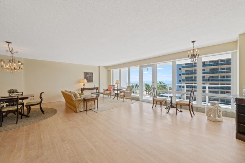 Condo for sale at The Galleon 408