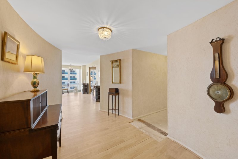 Condo for sale at The Galleon 408