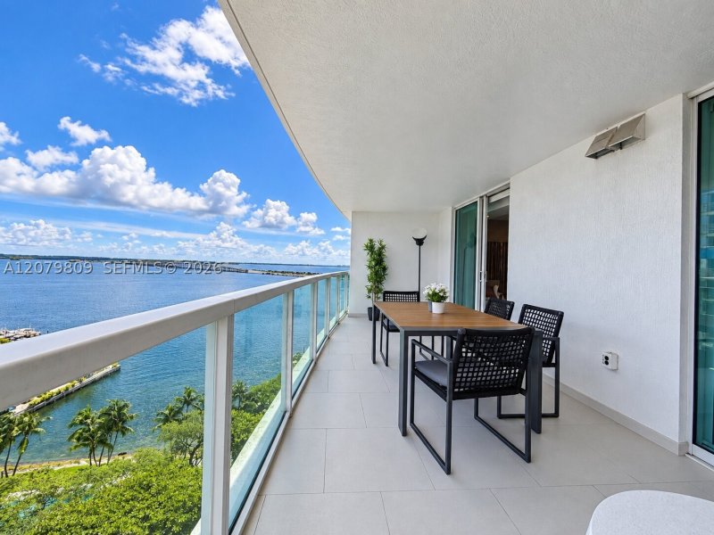Comprar apartamento no Skyline On Brickell 1104