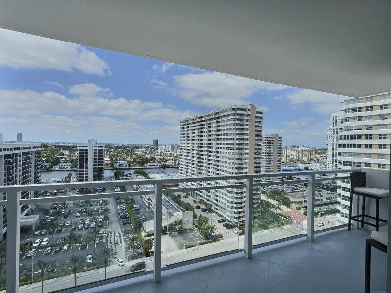 Condo for sale at Parker Plaza Estates 1626