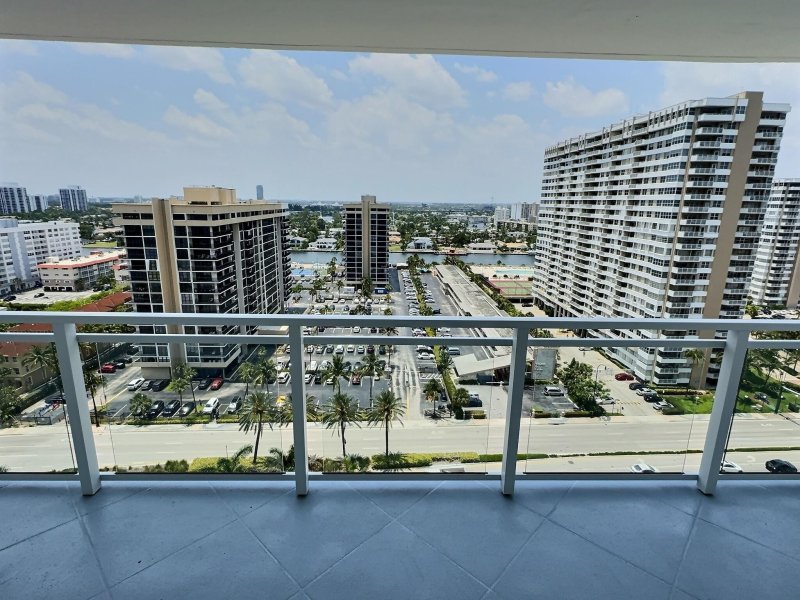 Condo for sale at Parker Plaza Estates 1626
