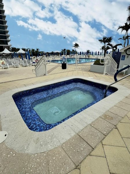 Condo for sale at Parker Plaza Estates 1626