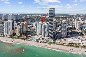 Condo for sale at Parker Plaza Estates 1626