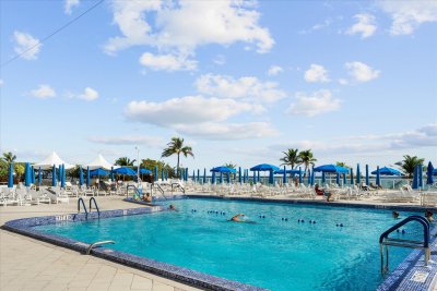 Comprar apartamento no Parker Plaza Estates 1626
